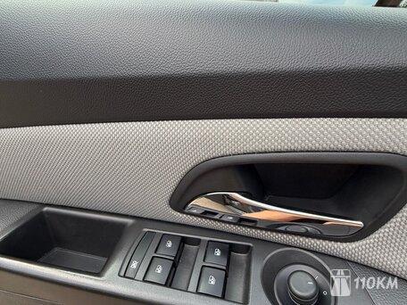 Chevrolet, Cruze, 1600, 124, бензин, седан, механика, передний привод, среднее состояние, левый, черный, 830 000 ₽